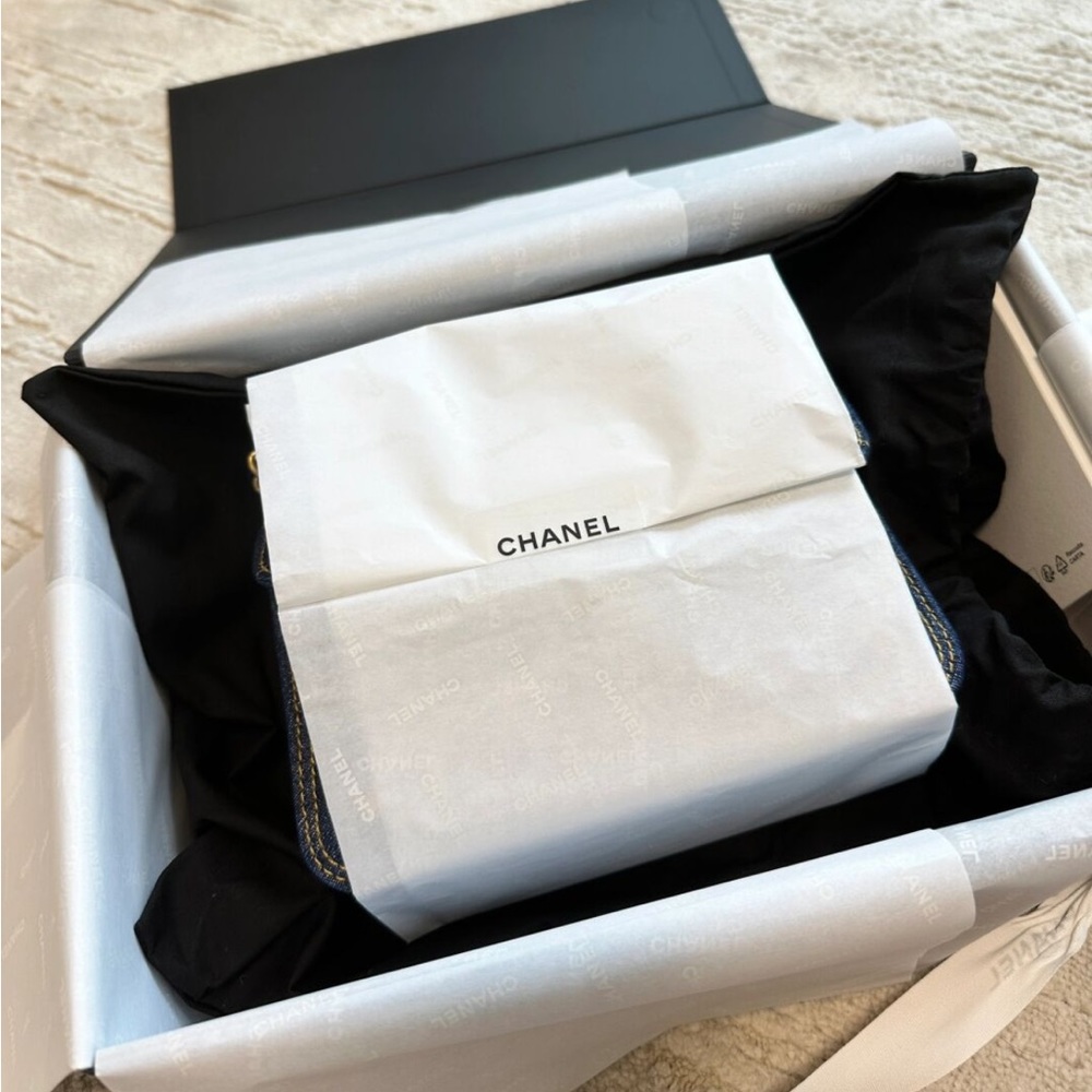 Chanel Denim bag 23s small - Picture 8 of 9